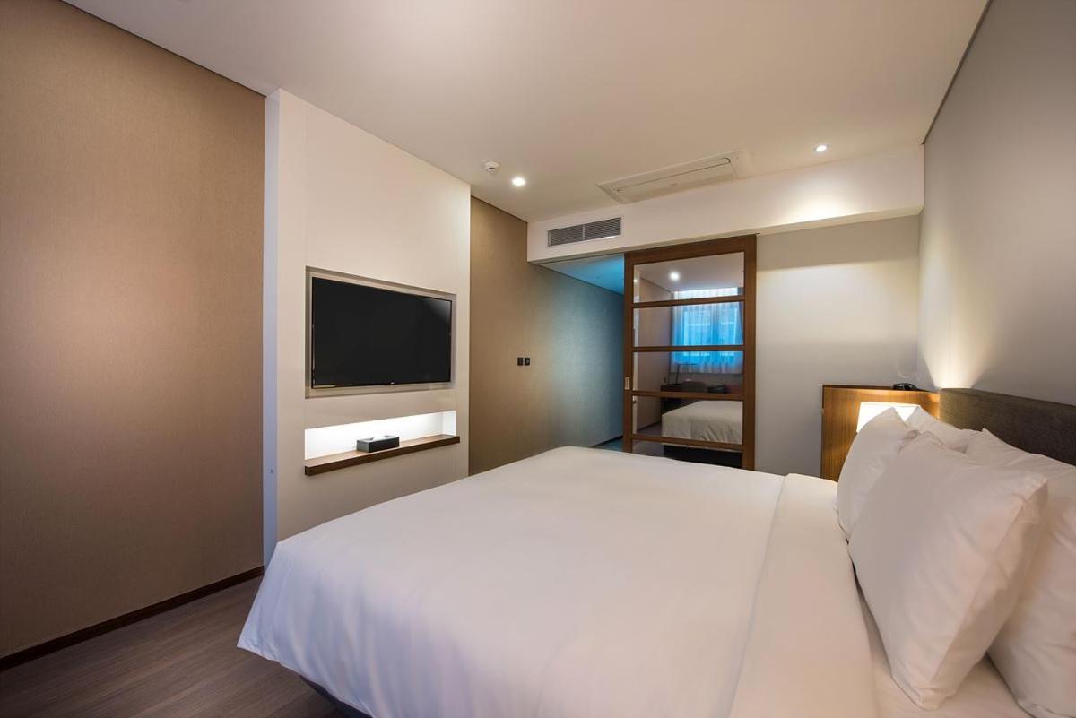 Hotel Ena Namdaemun 4*